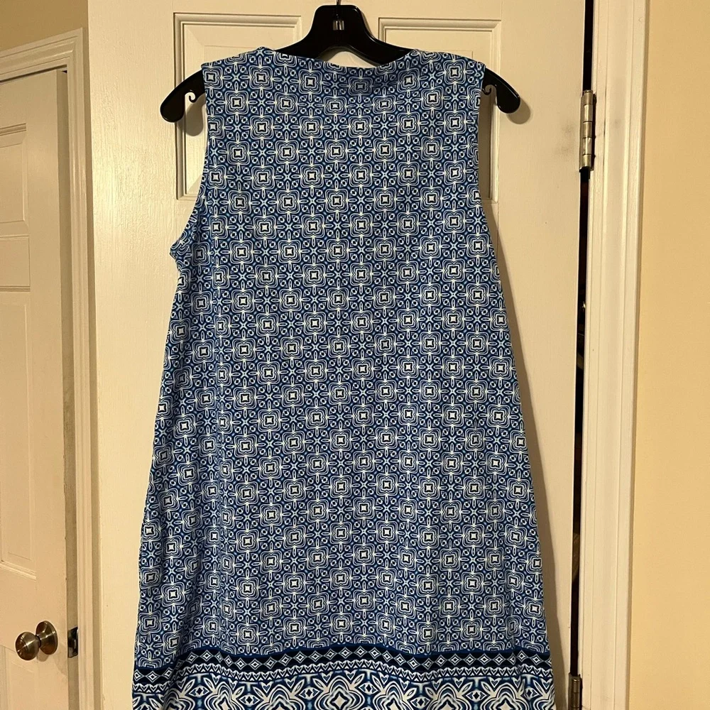 Lands' End Blue and White Patterned Sleeveless Dress size M - Picture 2 of 9